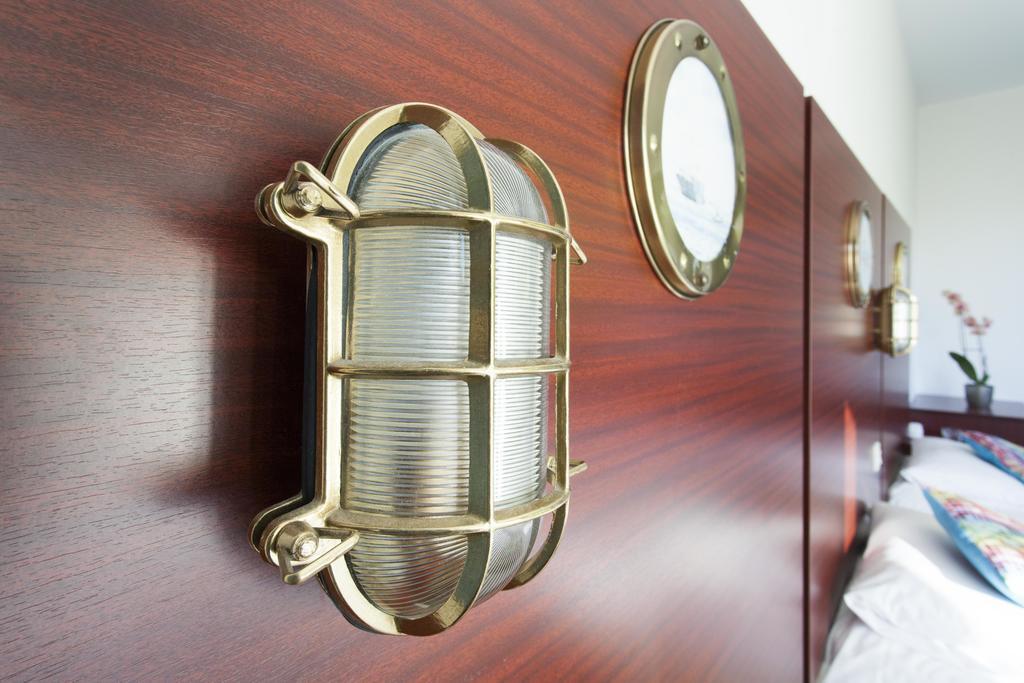 Hotel Les Gens De Mer La Rochelle La Rochelle  Ngoại thất bức ảnh